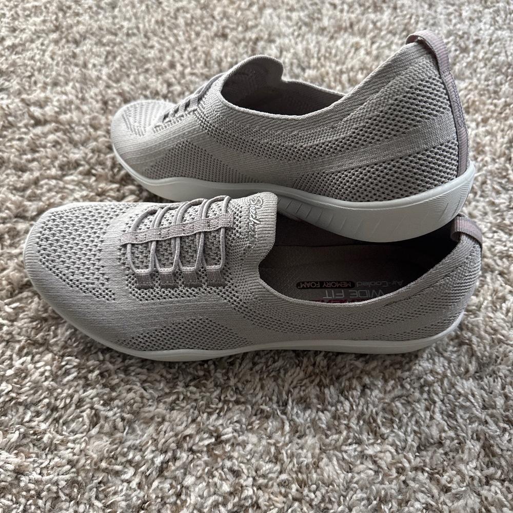 Sketchers slip ins